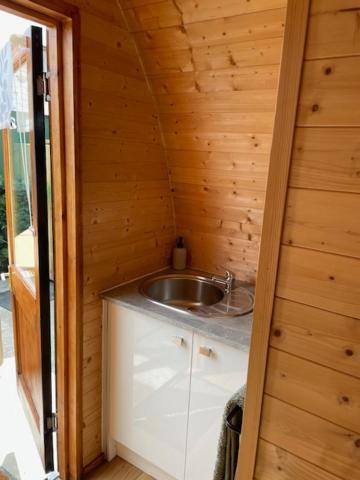 Arch Pod & Hot Tub Lägenhet Carndonagh Exteriör bild