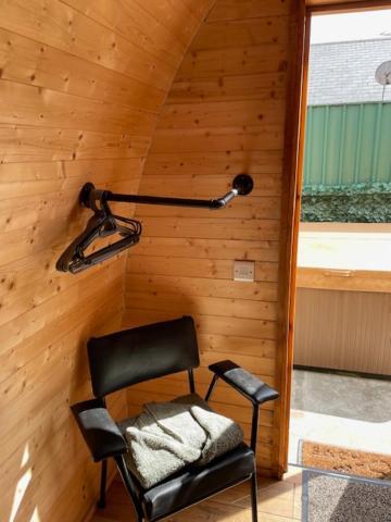 Arch Pod & Hot Tub Lägenhet Carndonagh Exteriör bild